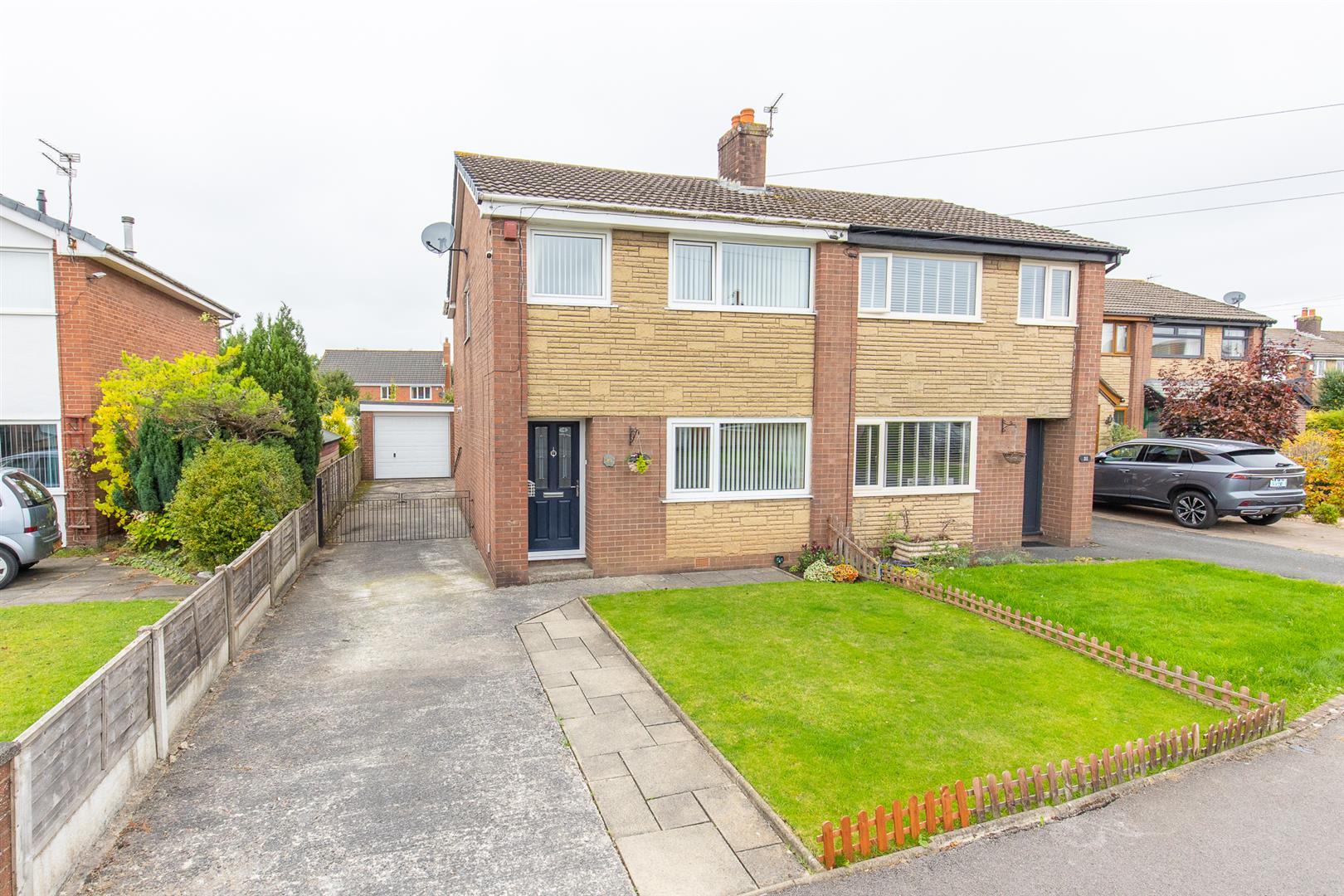 3 bed property in Lowther Drive, Leyland